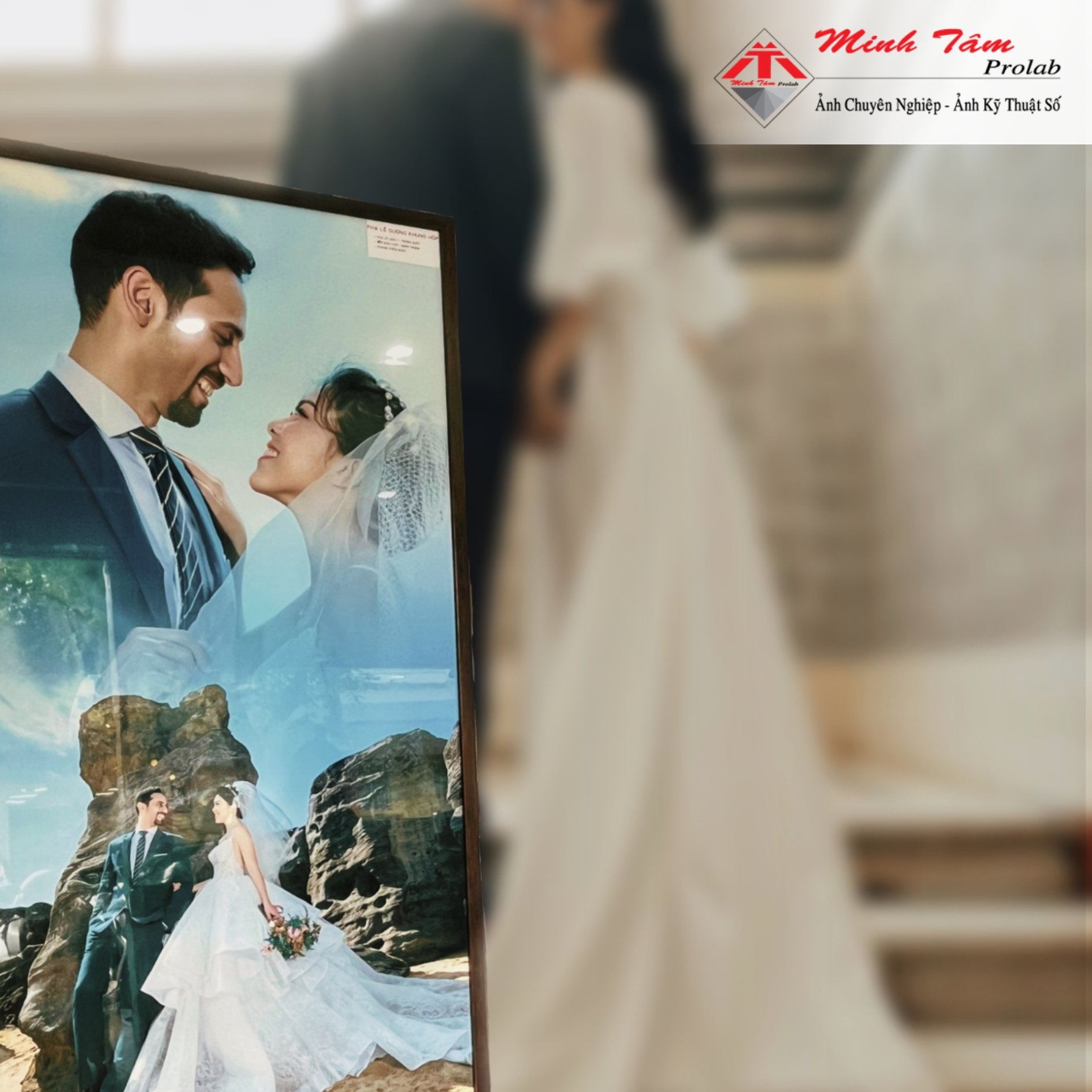 Ảnh Cổng Cưới Ép Pha Lê Gương